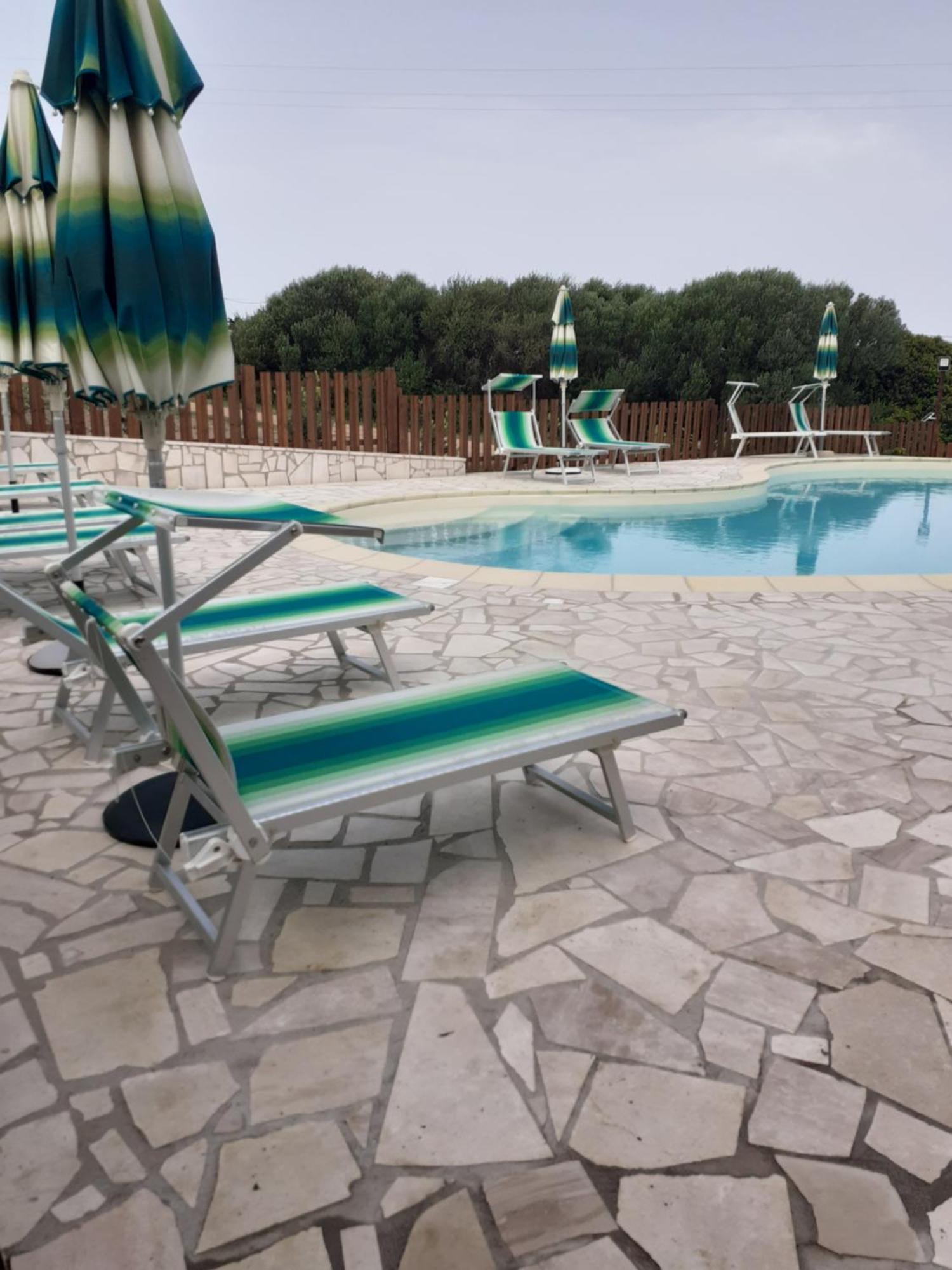 Agriturismo Gli Olivastri, Appartamento La Rosa Dei Venti Con Piscina E Solarium , Vista Mare ,Climatizzatore ,Wifi Aglientu Luaran gambar